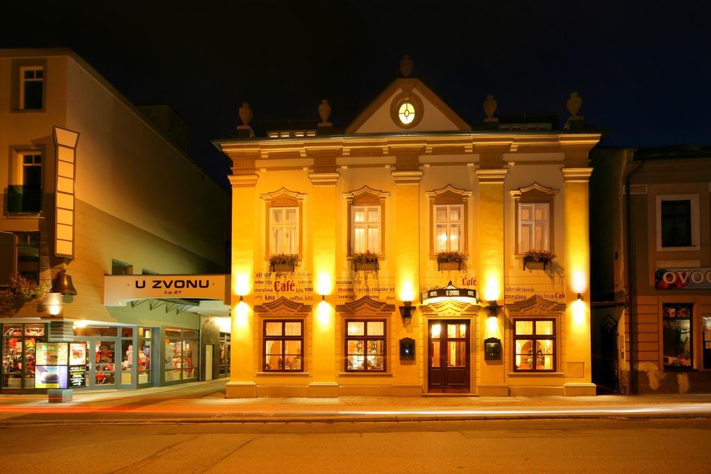 Hotel U Zvonu Vrchlabí Kültér fotó